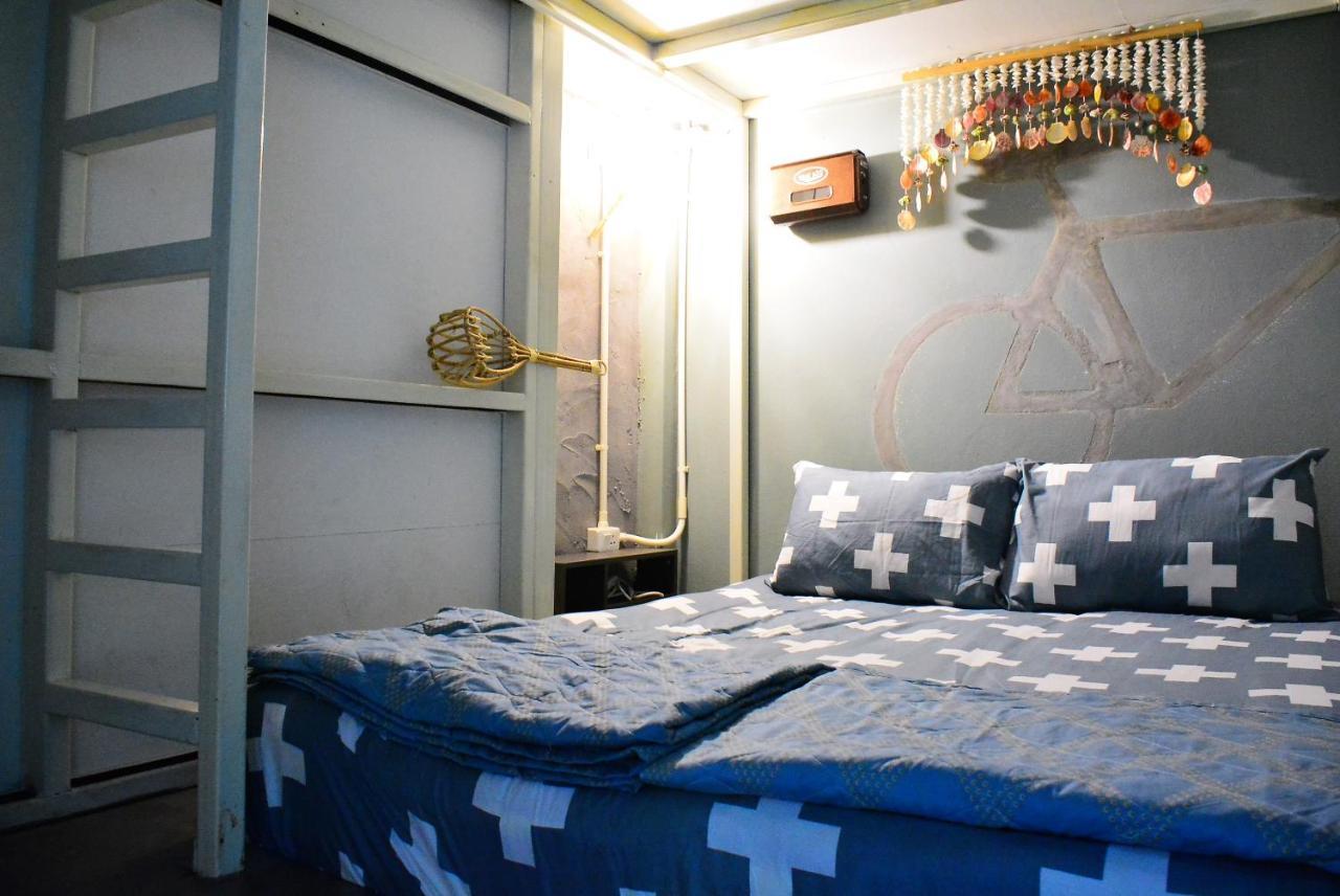 12Month Hostel Пхукет Номер фото